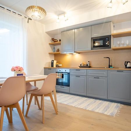 Dream Stay - Brand New Apartment With Balcony & Free Parking 탈린 외부 사진