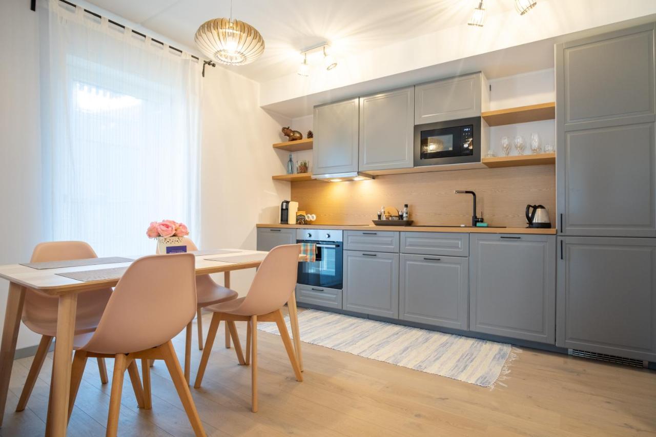 Dream Stay - Brand New Apartment With Balcony & Free Parking 탈린 외부 사진