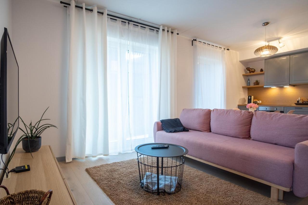 Dream Stay - Brand New Apartment With Balcony & Free Parking 탈린 외부 사진