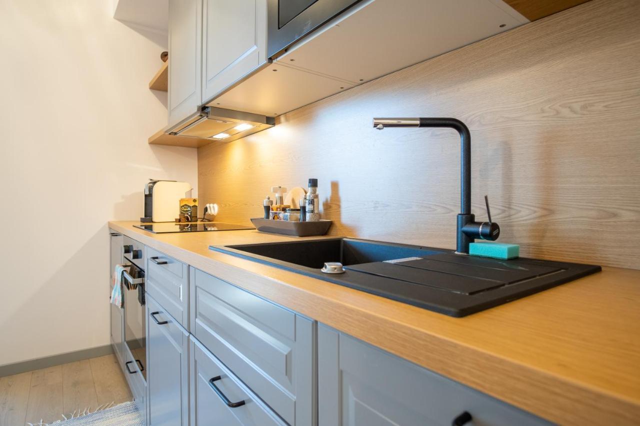 Dream Stay - Brand New Apartment With Balcony & Free Parking 탈린 외부 사진