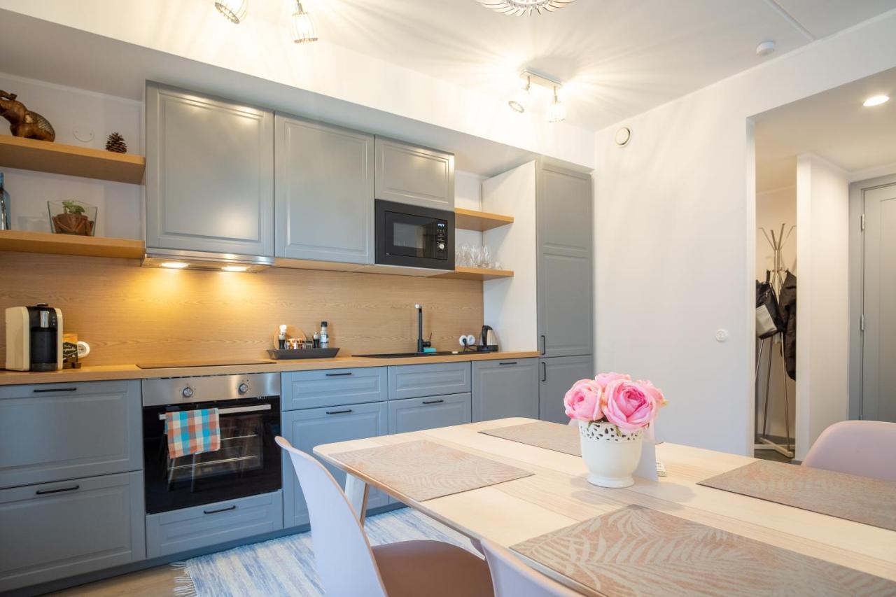 Dream Stay - Brand New Apartment With Balcony & Free Parking 탈린 외부 사진